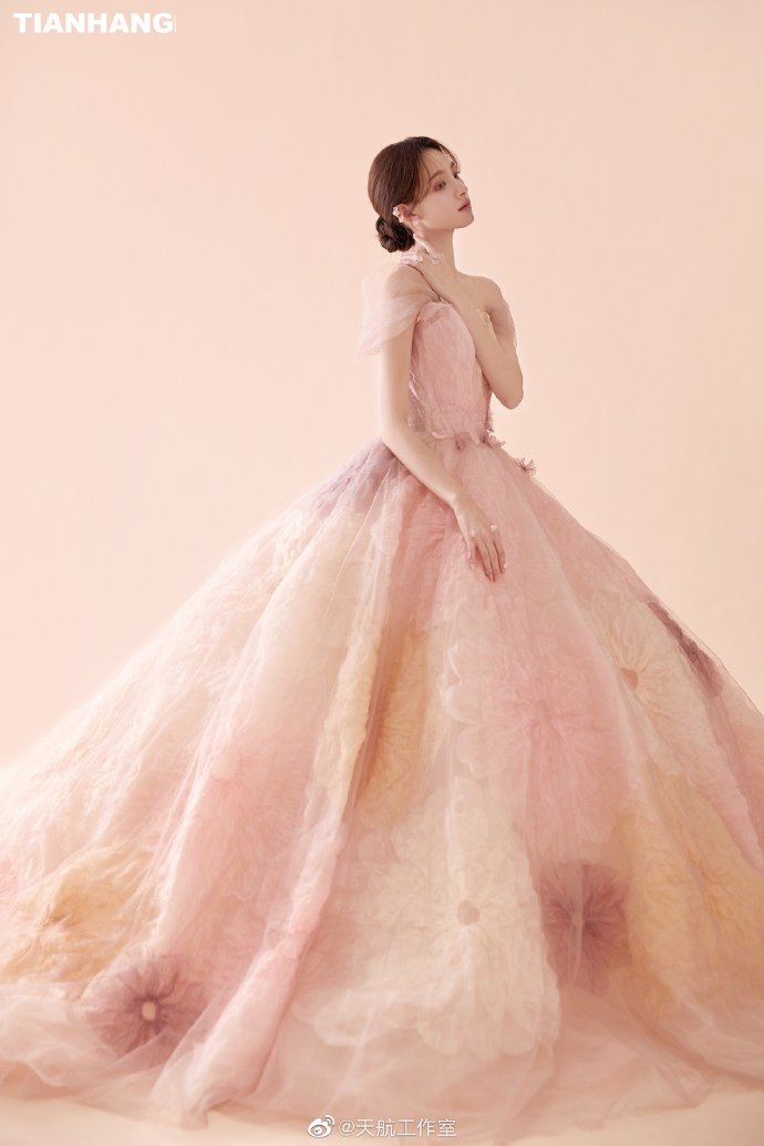 我怎么会浪漫呢 浪漫的是春天呀