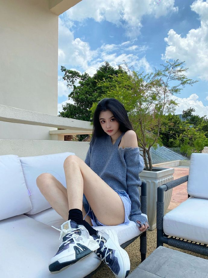 林溪  北京的 艺术生/校花