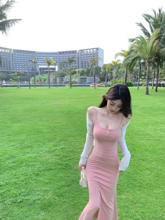 青青子衿悠悠我心，一寸光阴一寸金。及时行乐就对了。合肥 02