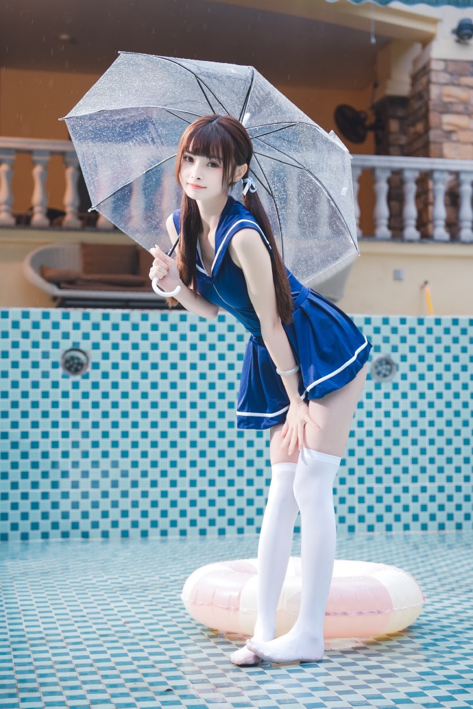 听说你们想看有袜子的 这个月15-17在上海～可以找我拍照啦